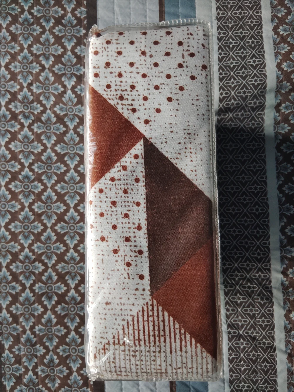 BAMBOO 6-Piece Sheet Set in Brown and White